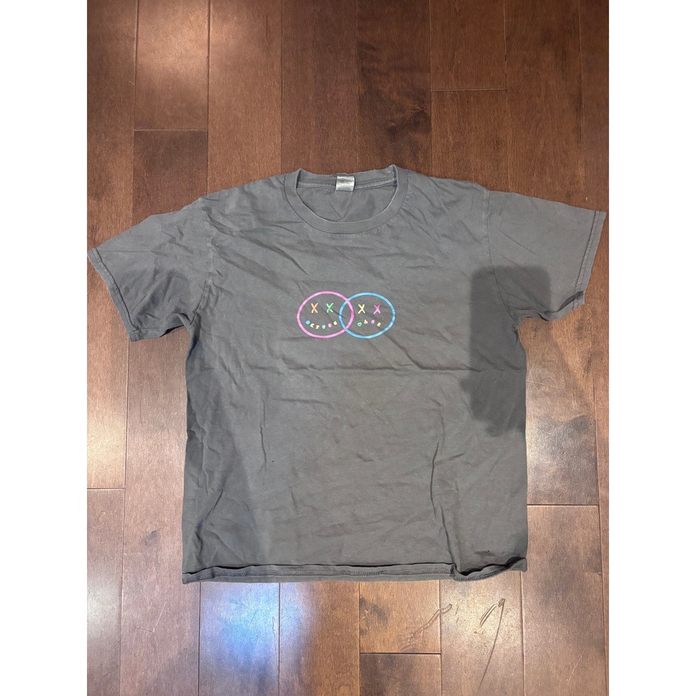 Gildan Its Ok Not To Be Ok Graphic T-Shirt Charcoal Gray Mental Health Tee